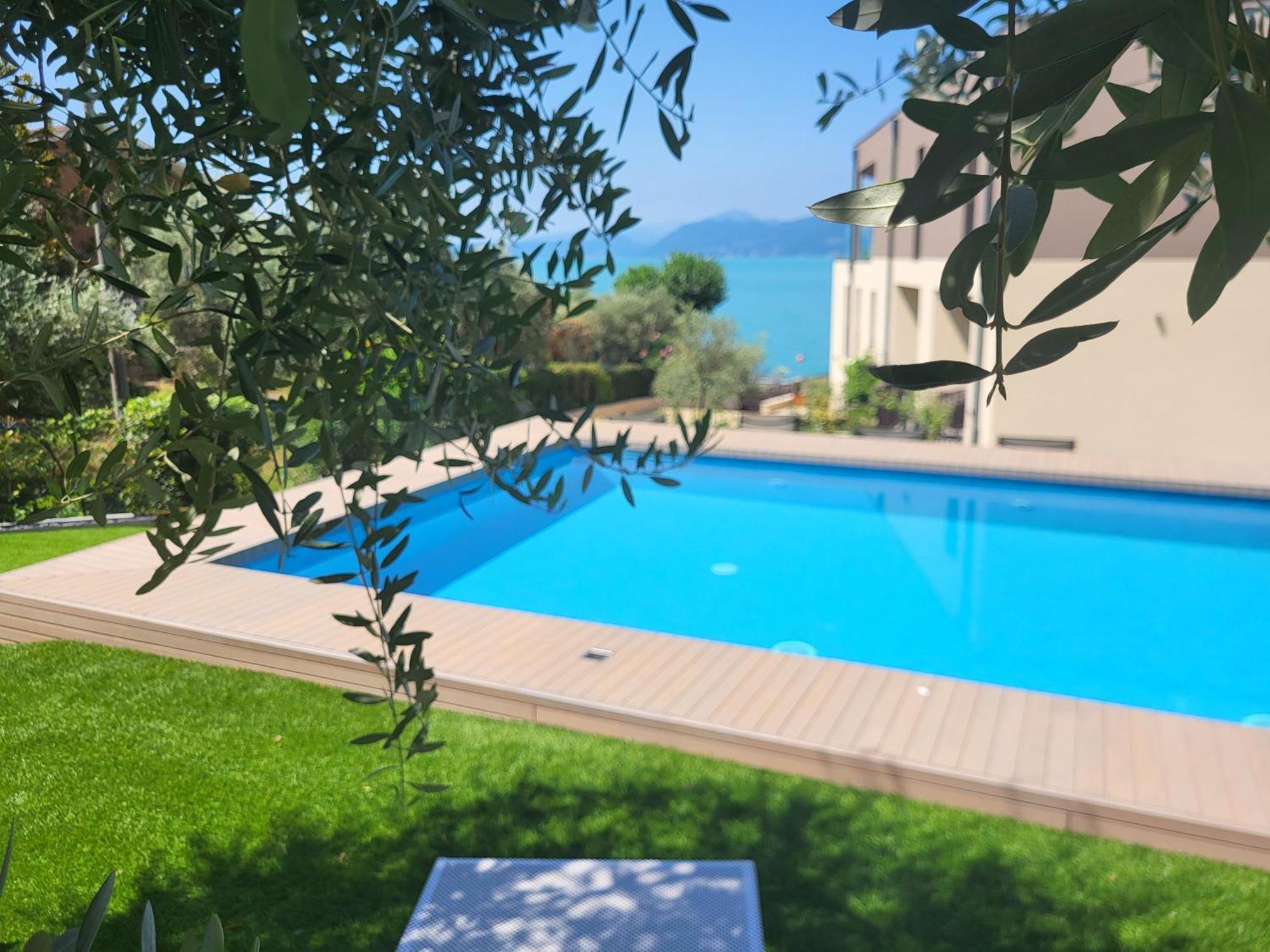 Attilio High Living Suites - Adults Only Torri Del Benaco Luaran gambar